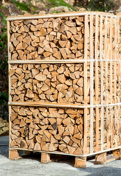 Palette de bois de chauffage de 25 cm en frêne séché au four – 1,8 m³