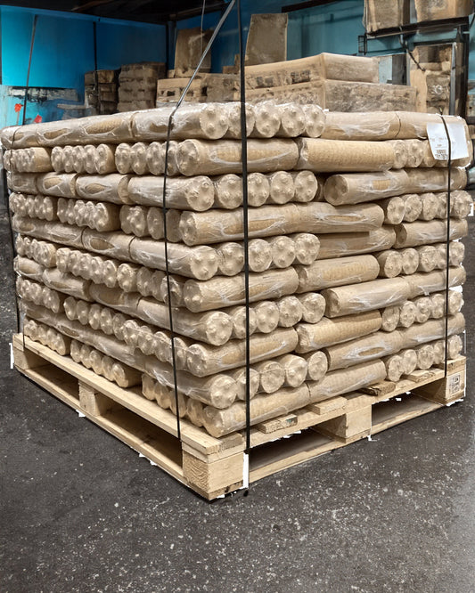 Bûches de bois de chauffage Nestro sur palette avec 100 paquets