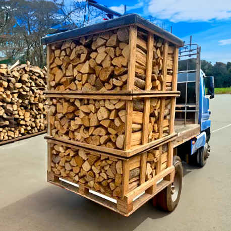 Bûches de bois de chauffage sèches de 1 m³ sur palette (2 mètres cubes)